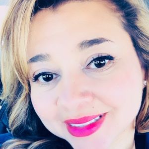 Meet your Posher, Araceli